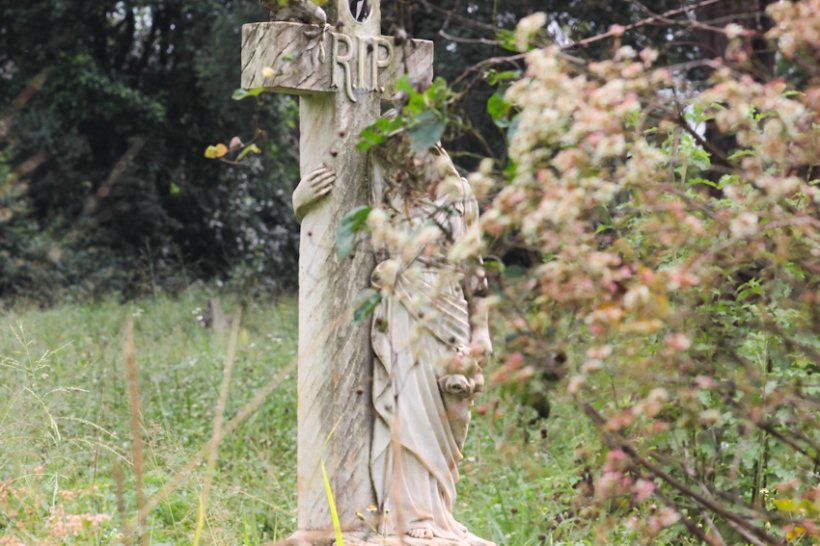 Headstone at the City Park, Nairobi cemetery.